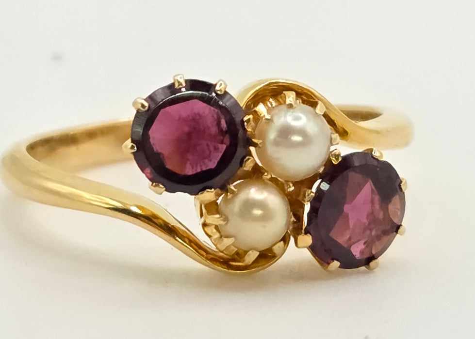 2697: Vintage 18ct Gold Almandine Garnets Cultured Pearls Bypass Ring