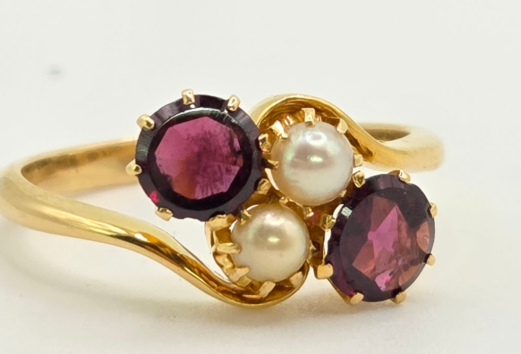 2697: Vintage 18ct Gold Almandine Garnets Cultured Pearls Bypass Ring
