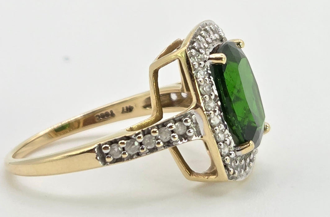 2698: Vintage 9ct Gold Chrome Diopside White Zircons Ring