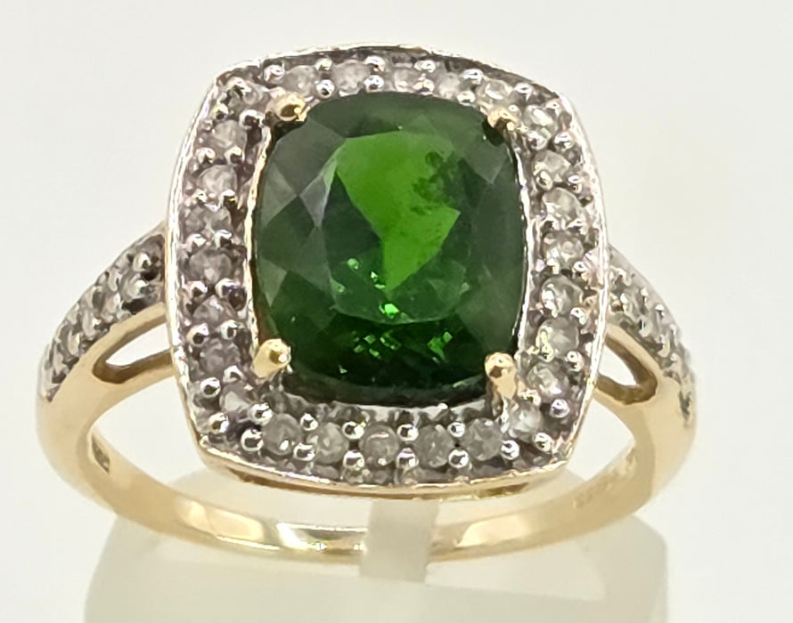 2698: Vintage 9ct Gold Chrome Diopside White Zircons Ring