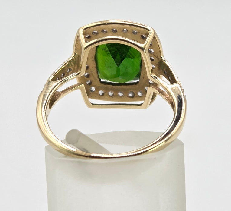 2698: Vintage 9ct Gold Chrome Diopside White Zircons Ring