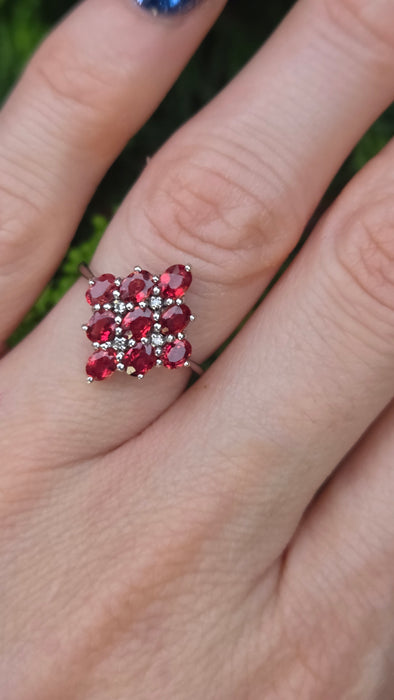 2533; Vintage 9ct White Gold Rubies Diamonds Geometric Set Cluster Ring