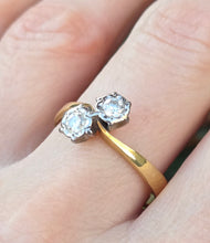Cargar imagen en el visor de la galería, 2559: Vintage 18ct Gold Round Full Cut Natural Sparkling Diamonds Crossover Ring- From 1978
