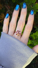 Cargar imagen en el visor de la galería, 2543- Vintage 9ct Gold 7 Rubies Geometric Set Cocktail Ring
