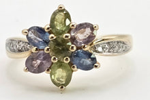 Load image into Gallery viewer, 2791: Vintage: 9ct Gold Mixed Coloured Sapphires Flowerhead Ring
