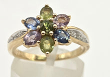 Load image into Gallery viewer, 2791: Vintage: 9ct Gold Mixed Coloured Sapphires Flowerhead Ring
