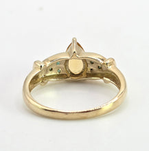 Cargar imagen en el visor de la galería, 2793: Vintage Rare: 9ct Gold Yellow Citrine Emeralds Dress Ring
