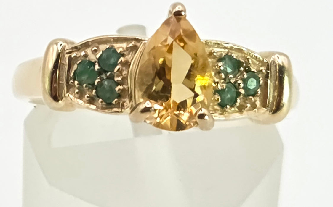 2793: Vintage Rare: 9ct Gold Yellow Citrine Emeralds Dress Ring
