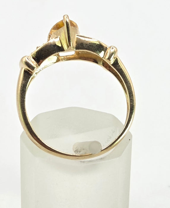 2793: Vintage Rare: 9ct Gold Yellow Citrine Emeralds Dress Ring