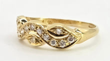 Cargar imagen en el visor de la galería, 2629: 18ct Gold 14 Natural Diamonds Stacker/ Dress Ring
