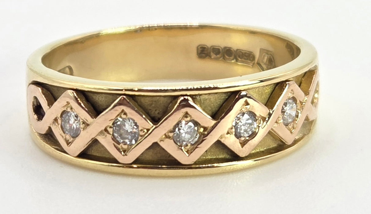 Vintage: 18ct Welsh Gold Clogau Diamond Celtic Band Ring