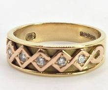 Cargar imagen en el visor de la galería, 2630: Clogau Vintage 18ct Gold 5 Natural Diamond Ring - Welsh Gold Hallmark
