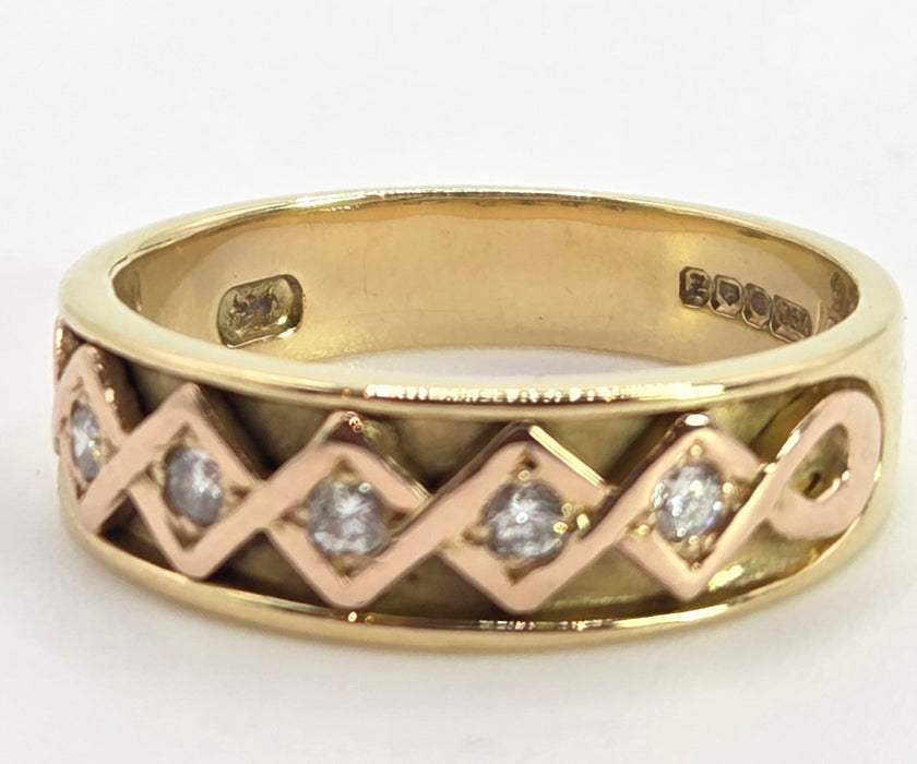 Vintage: 18ct Welsh Gold Clogau Diamond Celtic Band Ring
