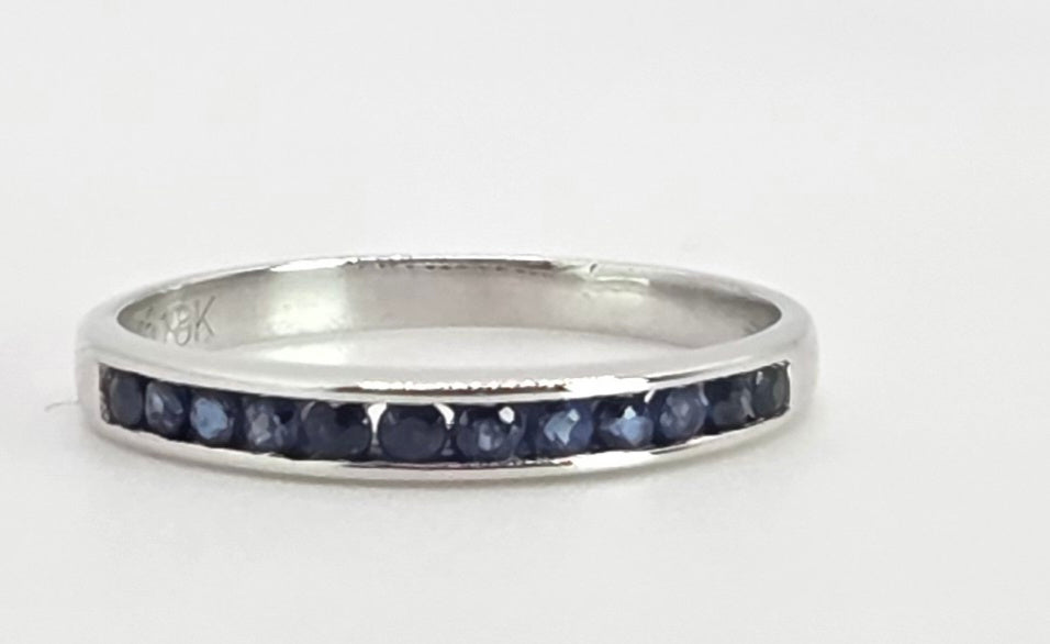 2706: Vintage 18ct White Gold Blue Sapphires Half-Eternity Stacker Ring