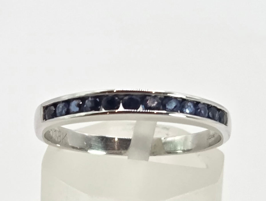 2706: Vintage 18ct White Gold Blue Sapphires Half-Eternity Stacker Ring