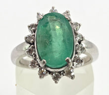 Load image into Gallery viewer, 2709: Vintage 18ct White Gold Large Emerald Natural Sparkling Diamonds Cluster Ring
