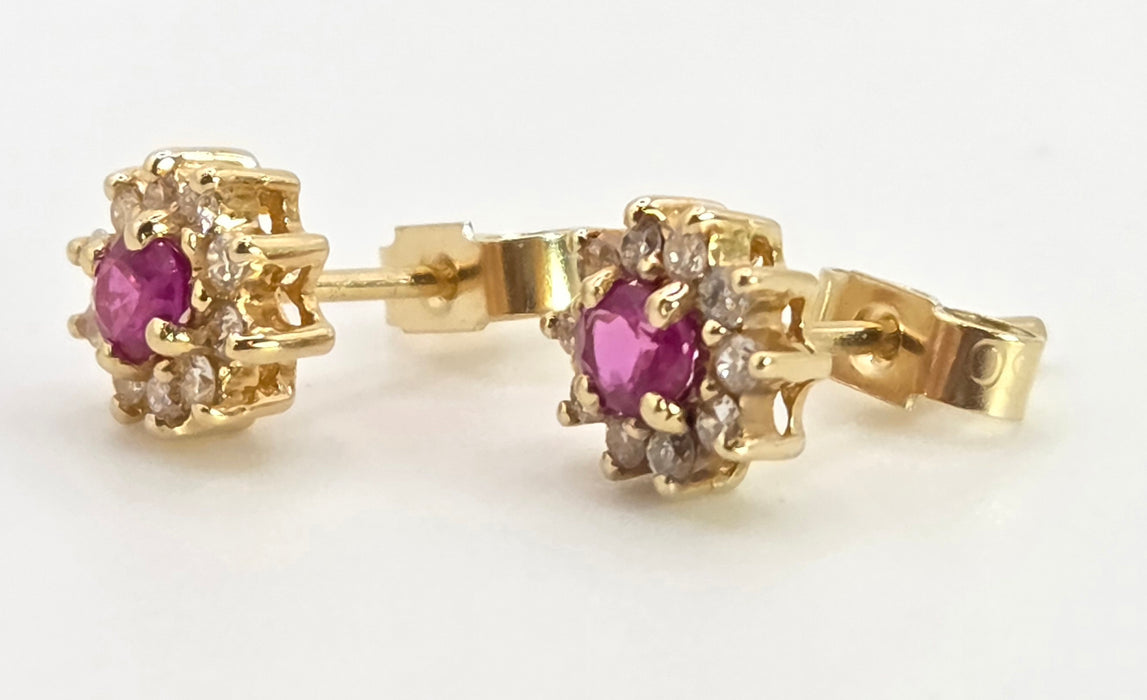 2739: Vintage 18ct Gold Rubies Natural Diamonds Stud Earrings
