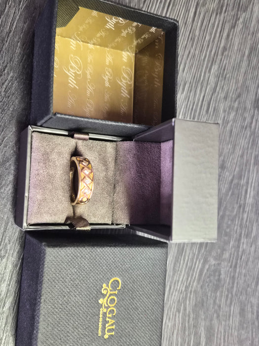 Vintage: 18ct Welsh Gold Clogau Diamond Celtic Band Ring