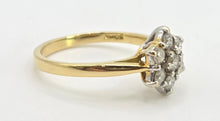 Load image into Gallery viewer, 2751: Vintage 18ct Gold Natural Sparkling Diamonds (0.5ct) Flower Head Ring
