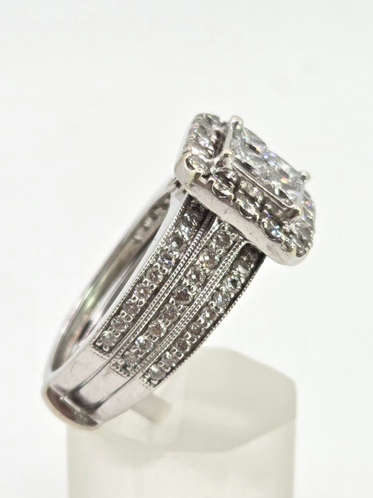 2776 Vintage: 14ct White Gold 72 Natural Sparkling Diamonds (2.52ct) Statement Ring- Extraordinary -
