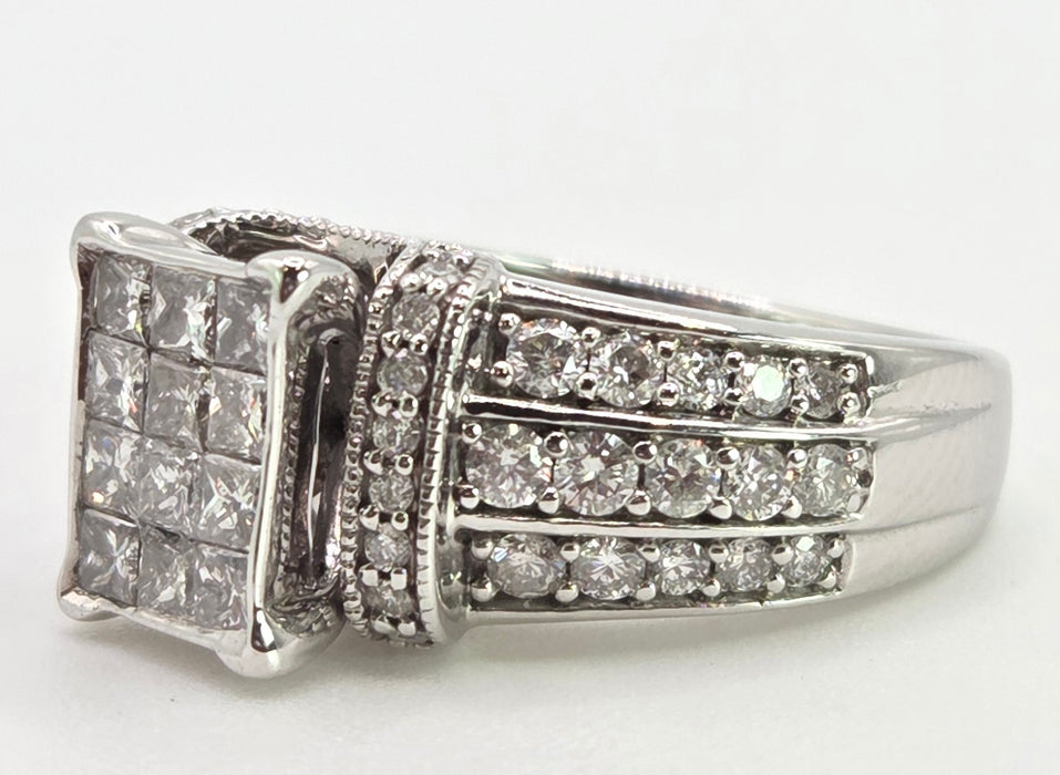 2804 Vintage: 18ct White Gold 1.50ct Natural Diamond Cluster Ring