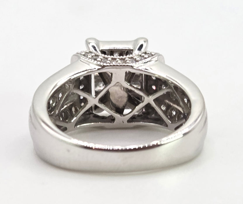 2804 Vintage: 18ct White Gold 1.50ct Natural Diamond Cluster Ring