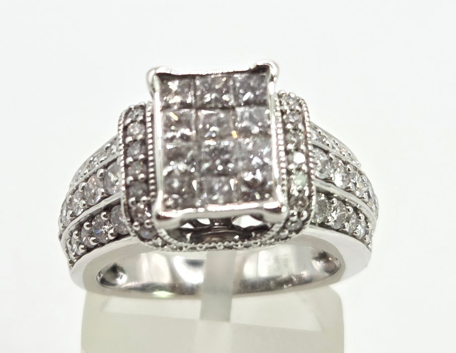 2804 Vintage: 18ct White Gold 1.50ct Natural Diamond Cluster Ring