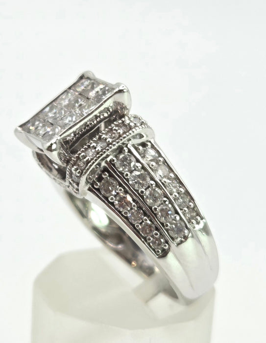 2804 Vintage: 18ct White Gold 1.50ct Natural Diamond Cluster Ring