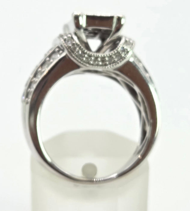 2804 Vintage: 18ct White Gold 1.50ct Natural Diamond Cluster Ring