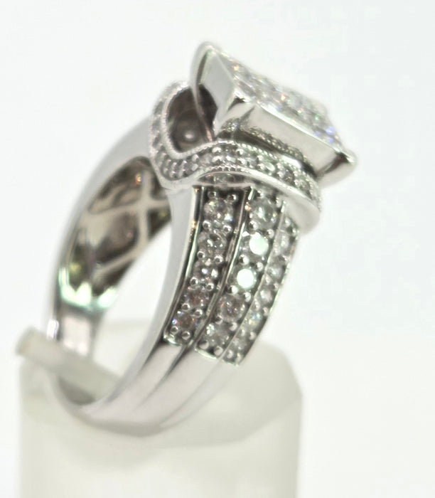 2804 Vintage: 18ct White Gold 1.50ct Natural Diamond Cluster Ring