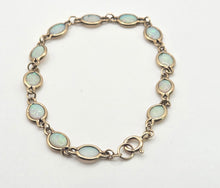 Load image into Gallery viewer, 2826: Vintage-  9ct Gold 12 Cabochon -Cut White Opals Link Bracelet (19cm)
