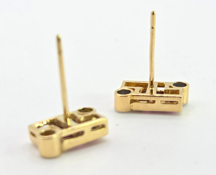 2727: Vintage 18ct Gold Rubies & Diamonds Geometric Set Stud Earrings