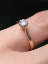 Load image into Gallery viewer, 2770 Vintage: 18ct Gold Brilliant Cut Diamond (0.3ct) Solitaire Ring
