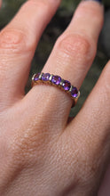 Load image into Gallery viewer, 2548: Vintage: 9ct Gold 5 Lilac Amethysts Dress/Stacker Ring
