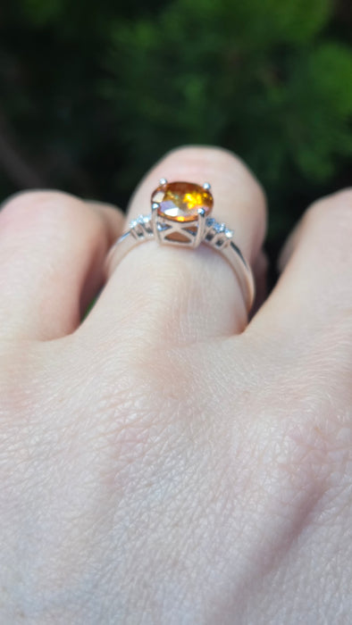 2494 Vintage: 14ct White Gold Round Cut Orange Zircon Natural Diamonds Ring