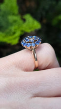 Load image into Gallery viewer, 2596: Vintage 9ct Gold 19 French Blue Sapphires Flowerhead Ring
