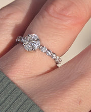 Load image into Gallery viewer, 2628: Vintage Platinum Natural Sparkling Diamonds (1ct) Ring
