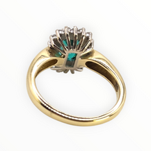 Load image into Gallery viewer, 0629: Vintage 18ct Gold Emerald 18 Natural Sparkling Diamonds Art Deco Style Ring
