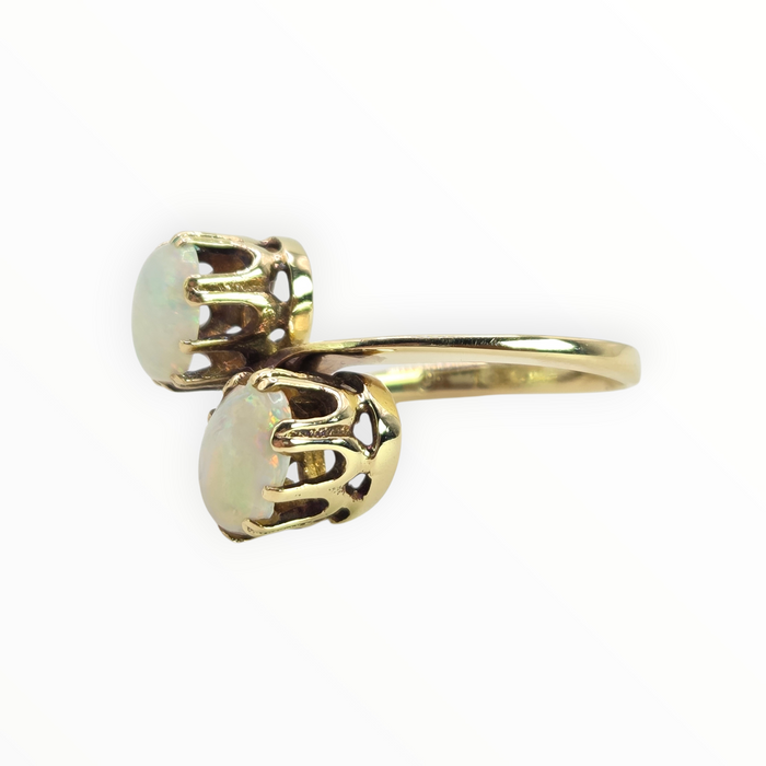 2573: Vintage 14ct Gold Cabochon White Opals Bypass Ring