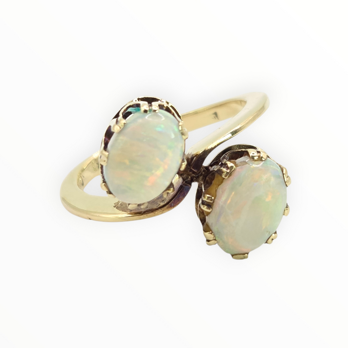 2573: Vintage 14ct Gold Cabochon White Opals Bypass Ring