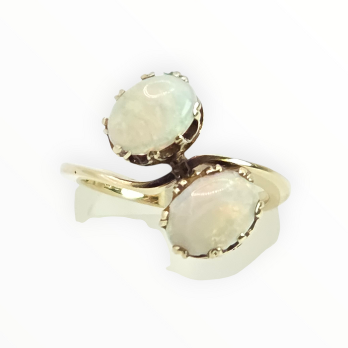 2573: Vintage 14ct Gold Cabochon White Opals Bypass Ring