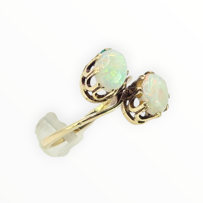 2573: Vintage 14ct Gold Cabochon White Opals Bypass Ring