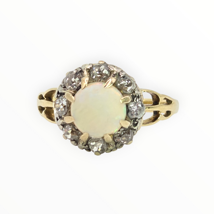 2777: 18ct Gold White Opal Diamonds Flower Head Ring