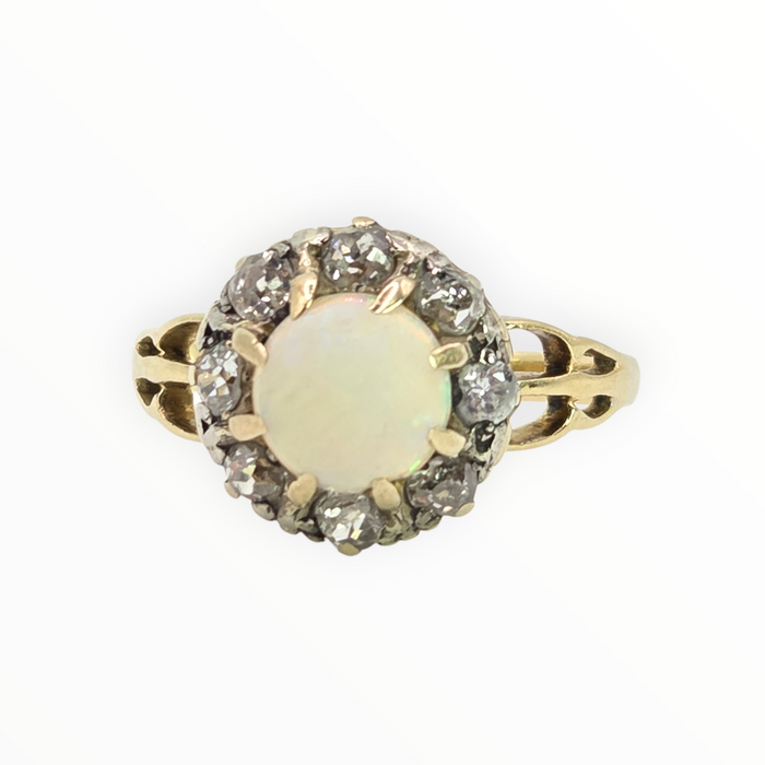 2777: 18ct Gold White Opal Diamonds Flower Head Ring