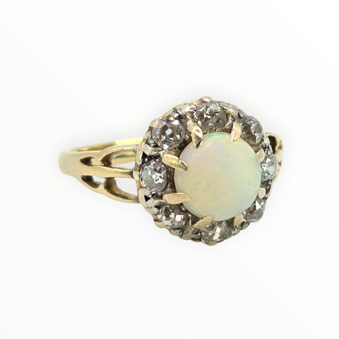 2777: 18ct Gold White Opal Diamonds Flower Head Ring