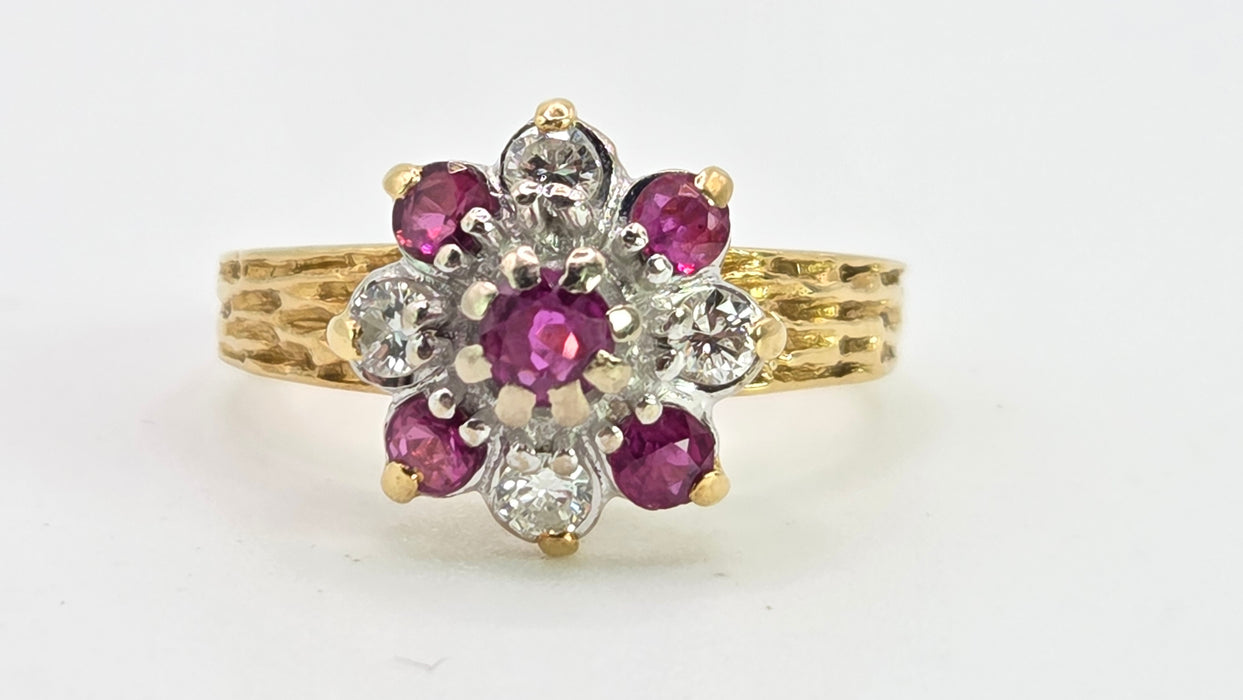 2715 Vintage 18ct Gold Rubies Diamonds Geometric Set Ring