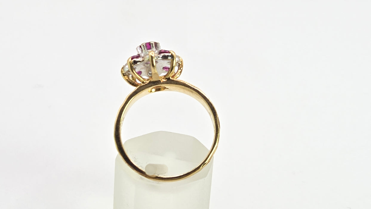 2715 Vintage 18ct Gold Rubies Diamonds Geometric Set Ring