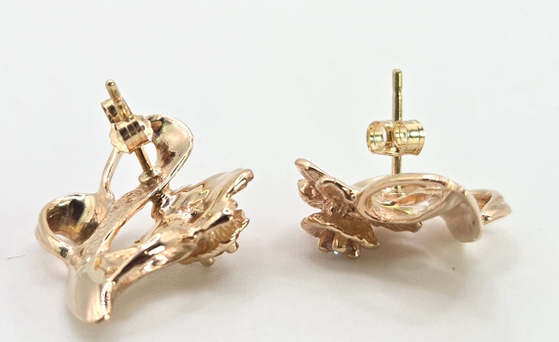 2758:  Vintage 14ct Gold Round Full Cut Diamonds Floral Stud Earrings