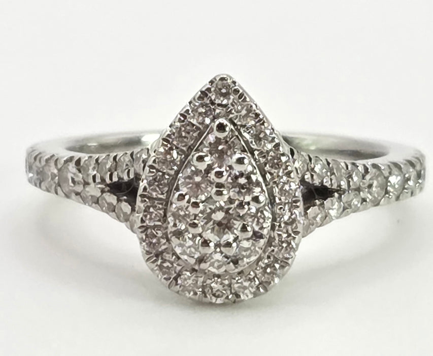 2774: Vintage 18ct White Gold 55 Natural Diamonds Ring - Vera Wang Love Collection