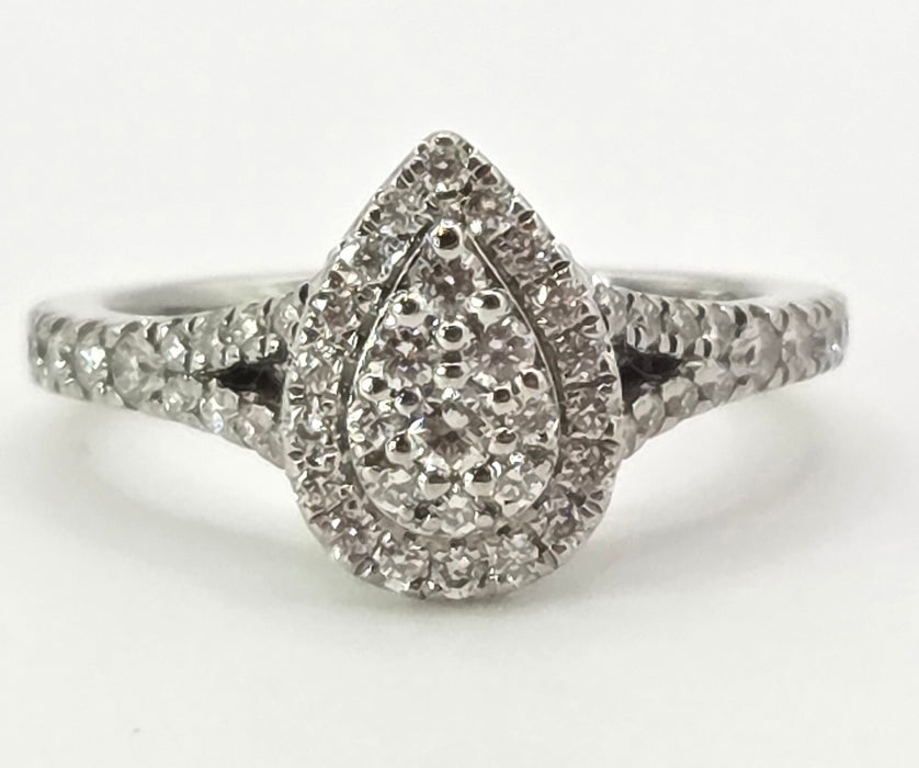 2774: Vintage 18ct White Gold 55 Natural Diamonds Ring - Vera Wang Love Collection